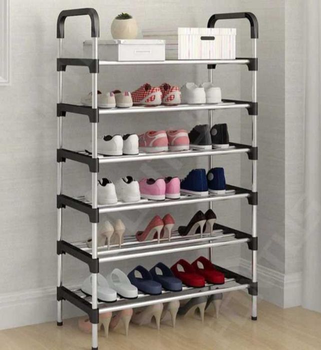 Зручна полка для взуття