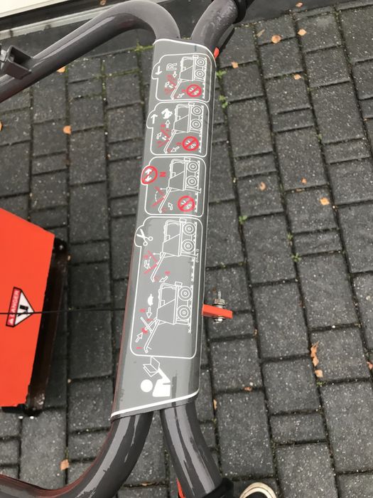 Przecinarka darni Husvarna SC 18