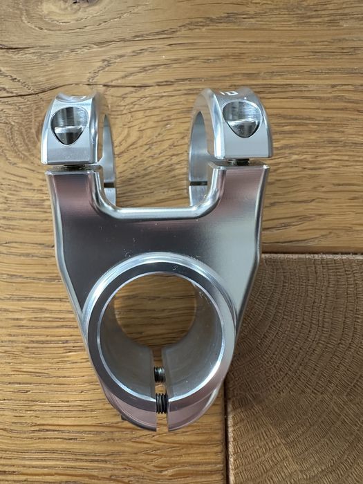 Mostek Burgtec enduro mk3 35 dlugosc 42 mm srebrny