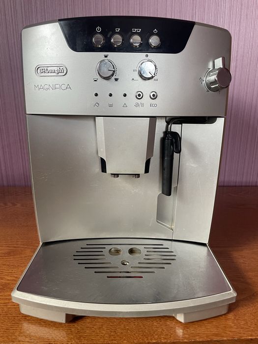 Кофемашина DeLonghi Magnifica бу.