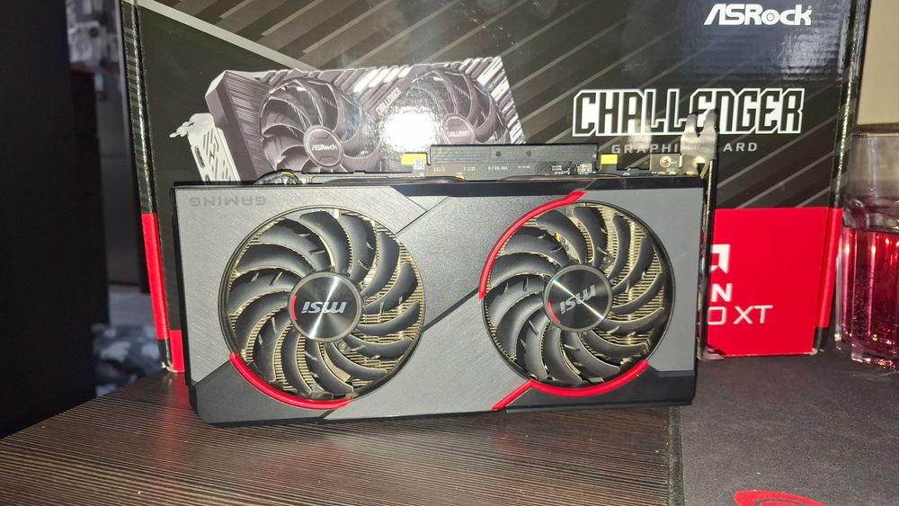 AMD Radeon 5500 XT 8 GB vram