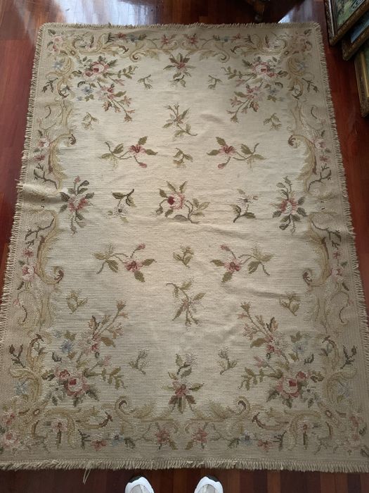 Carpete arroiolos - 1,40 x 2,00m - usado em bom estado