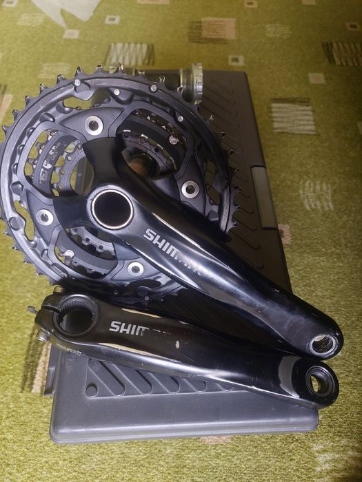 Mechanizm korbowy  SHIMANO FM-M552