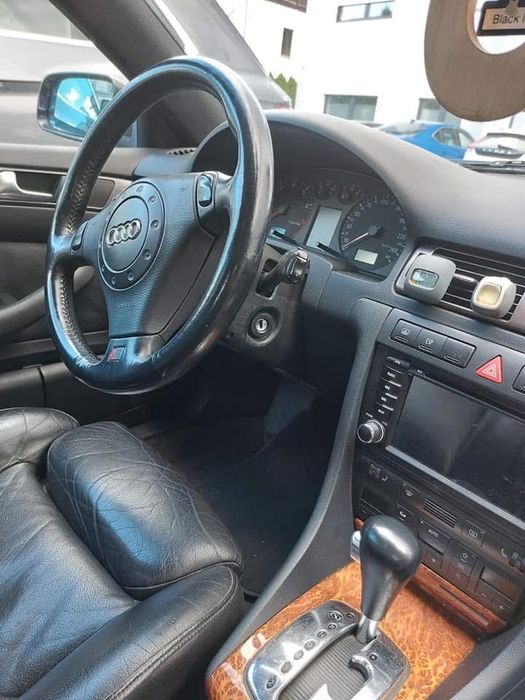 Audi s6 a5 1999 rok
