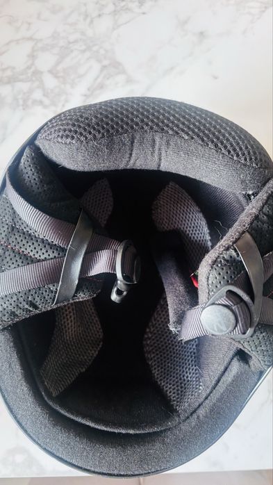 kask narciarski snowboardowy