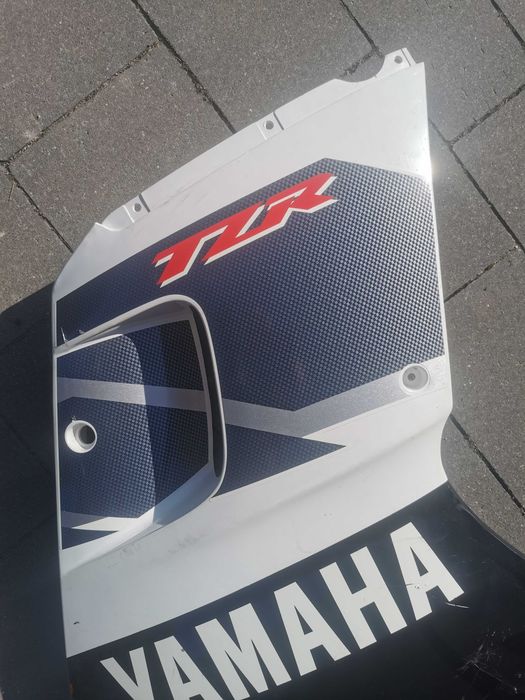 YAMAHA TZR 125 boczek owiewka
