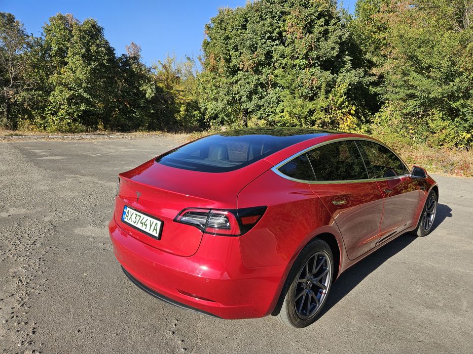 Tesla model 3 2019