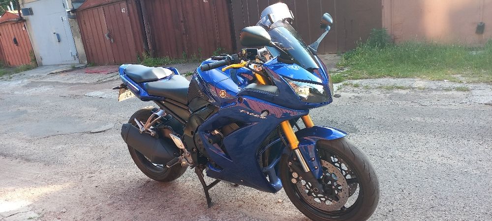 Мотоцикл Yamaha fz1s