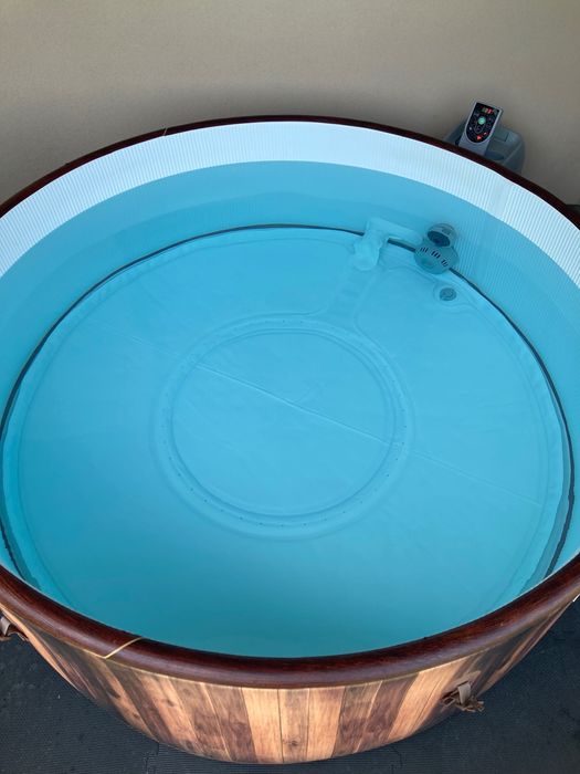 Jacuzzi ogrodowe Bestway Helsinki AirJet Plus 180 dysz Wifi