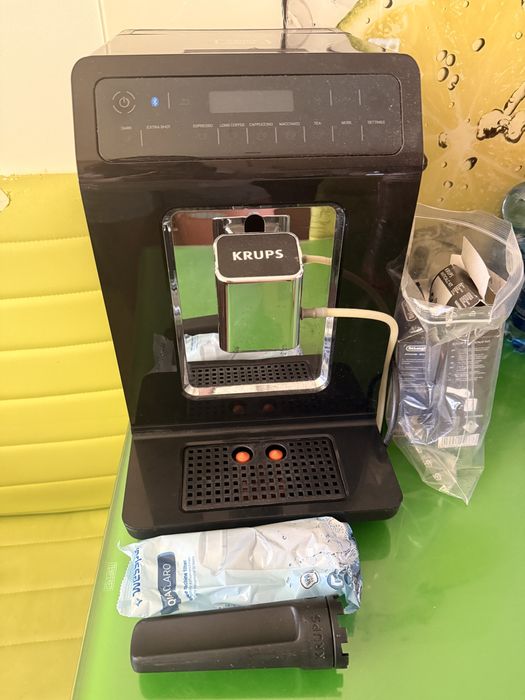 Ekspres do kawy Krups Evidence Quattro Force – sprawny, brak podświetlenia wyświetlacza