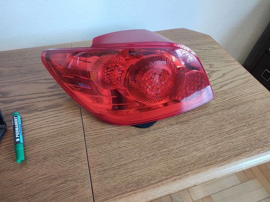 Lampa tył 307 lewy