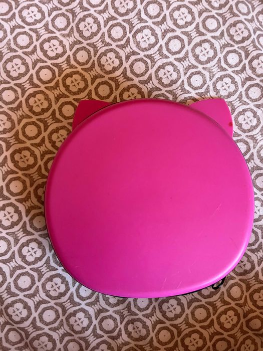 Bolsa em forma de gato