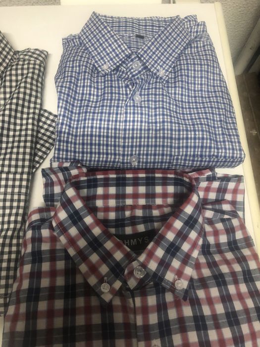 Três camisas de homem novas
