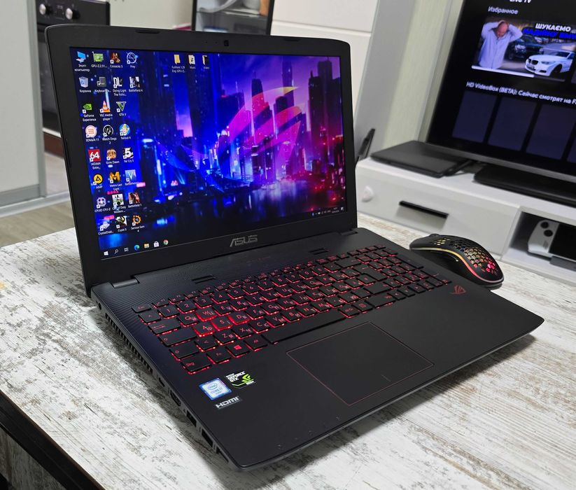 Игровой Asus ROG 15.6" IPS (Core i5/Nvidia GTX960M/ОЗУ 12GB DDR4/SSD+1TB HDD/АКБ 4ч)