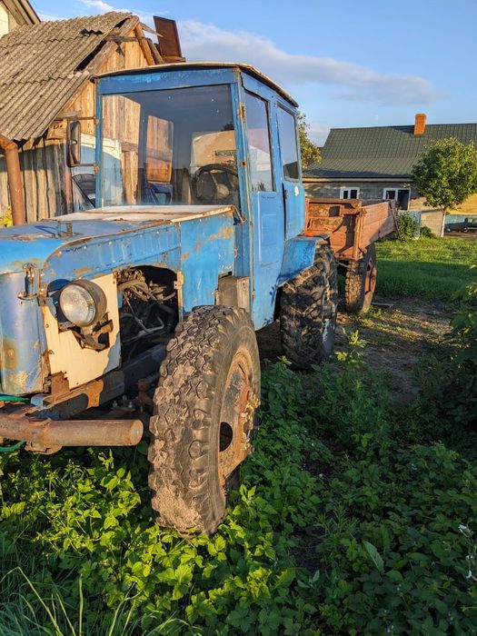 Трактор з двигуном та кпп мерседес W123 3.0D