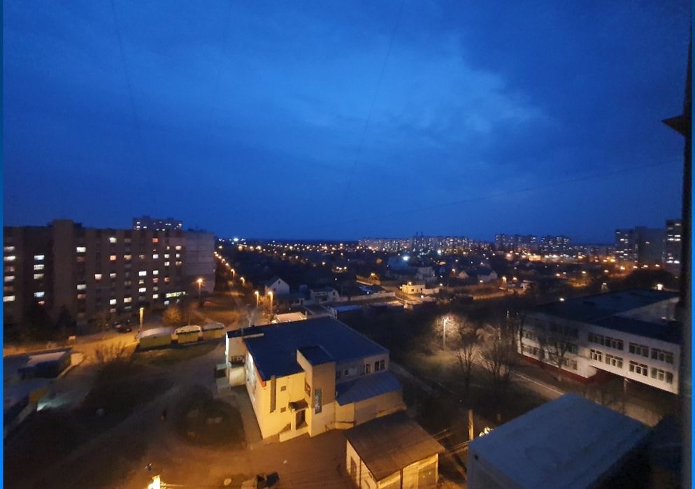 Продам 1-к.квартиру, Роганская 132, с техникой и мебельюй