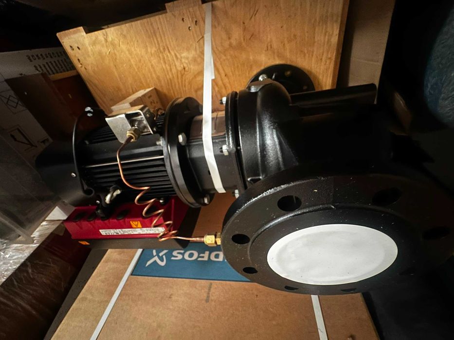 Pompa Grundfos TPE 100-160/2-S 4kW IE5 (99114836) NOWA / 2 szt.