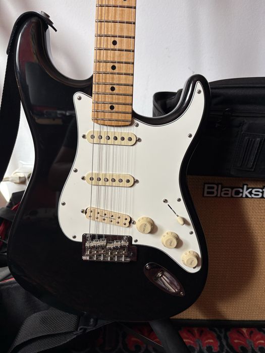 Fender Stratocaster Player II com upgrades