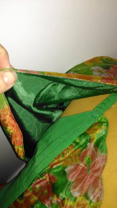 Vestido de cerimónia, com casaco, muito bonito e elegante