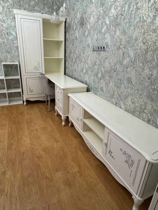 Меблиі у дитячу кімнату ( кімната принцесси)