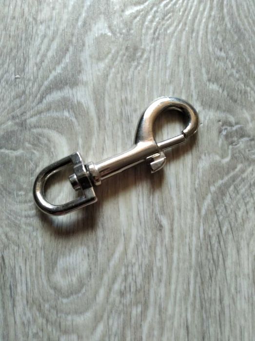 Цепь  и карабин для собаки