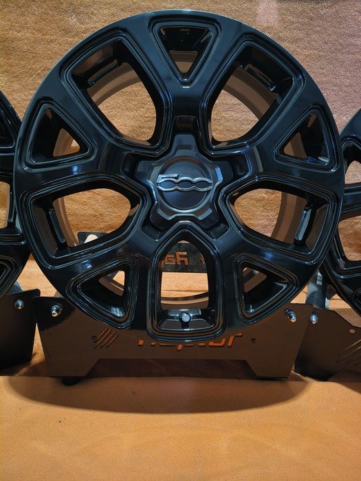 Felgi aluminiowe 17 ' 5x110 Fiat 500 X -Czarny połysk -