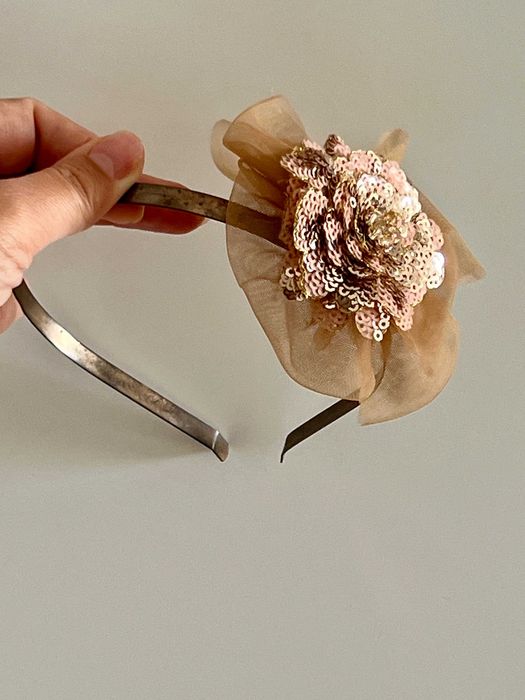 Vestido de luxo Gio Bespoke + acessór. + sabrinas (6-8 anos, 122-128)