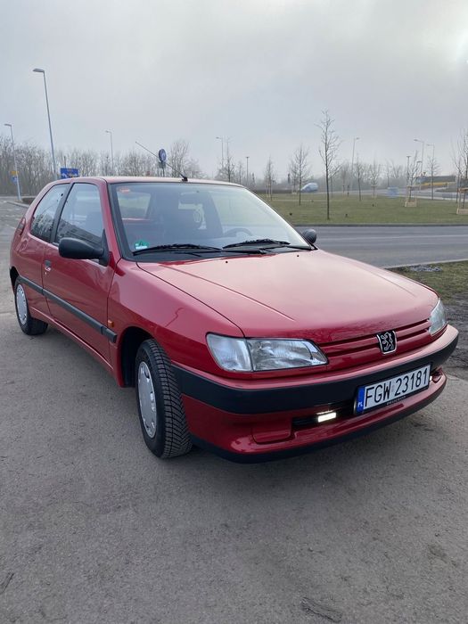 Peugeot 306