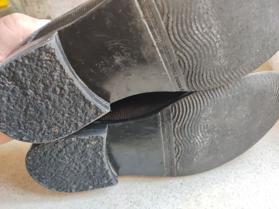 Туфлі на хлопця 31 розмір.