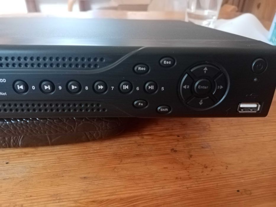 Rejestrator Cyfrowy BCS-0804LE-AS DVR 8 kanałów 3D D1 50 KL/S