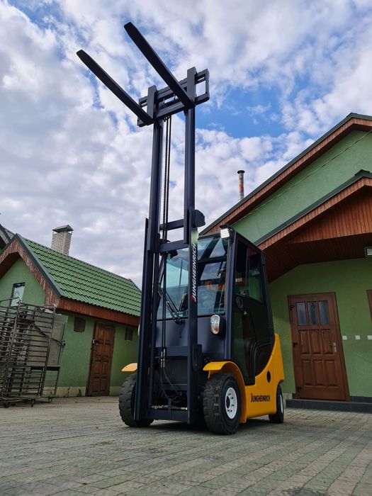 Кара Вилочный погрузчик Jungheinrich Diesel  свіжопригнаний DFG 320s