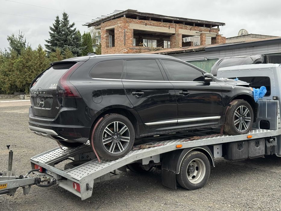 Volvo XC-60 Свіжопригнана 2017р. Dynamic