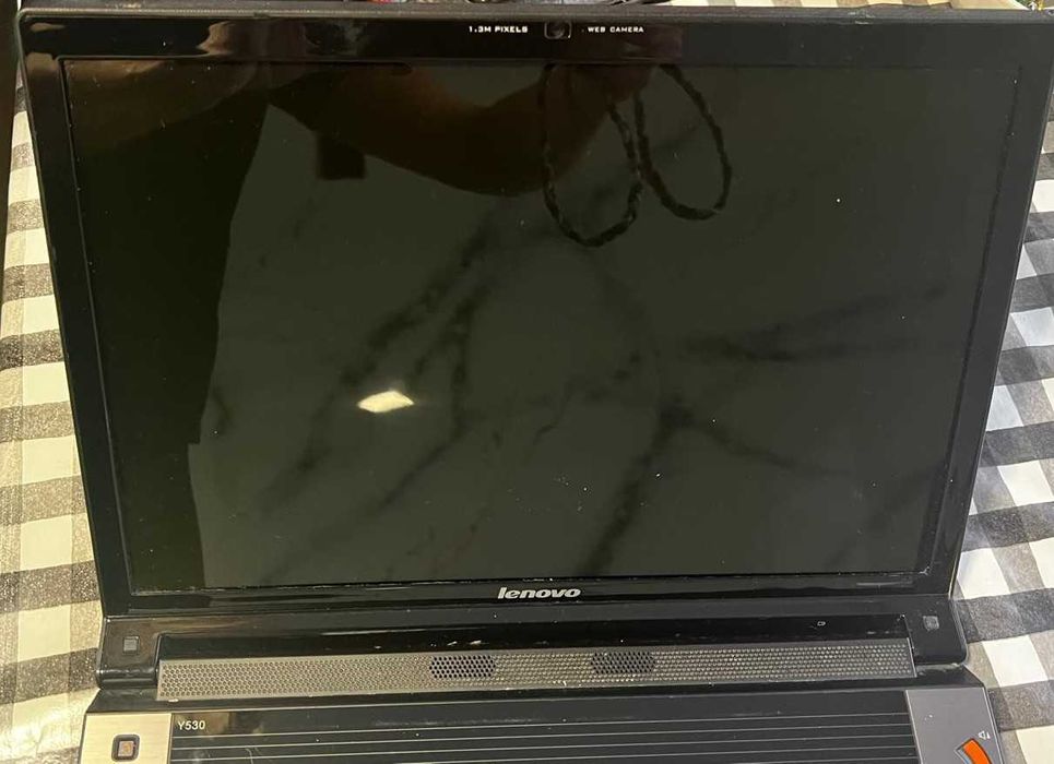 1_Komputer/Laptop LENOVO IdeaPad Y530