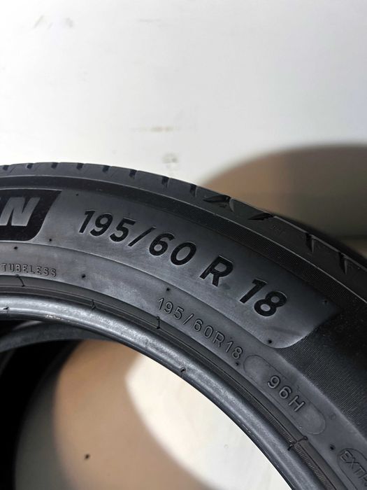 Pneus Michelin e-Primacy - 195/60/18 - Excelentes
