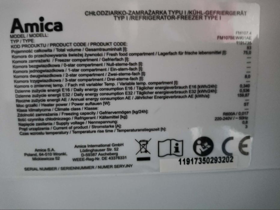 Lodówka AMICA mała