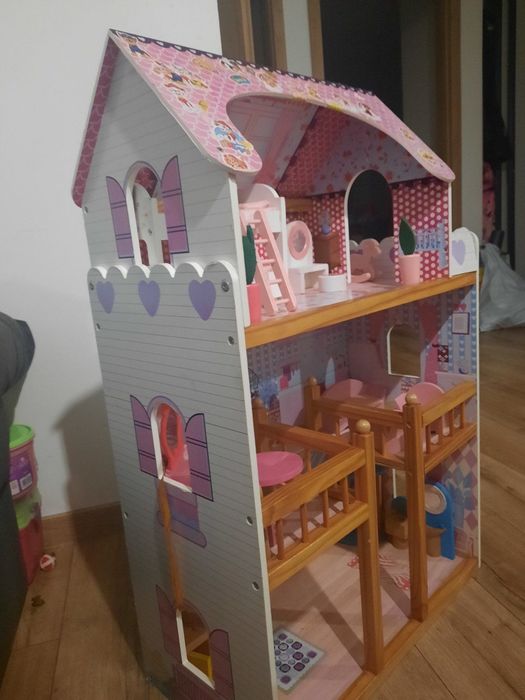 domek dla lalek !!