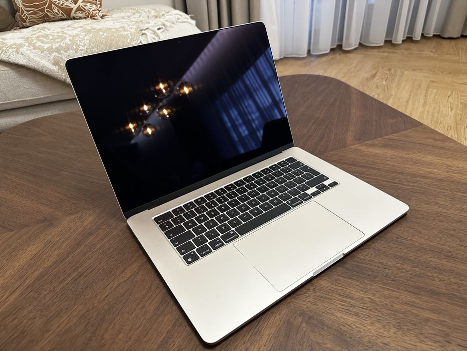 MacBook Air 15,3 M3 512GB + Magic Mouse