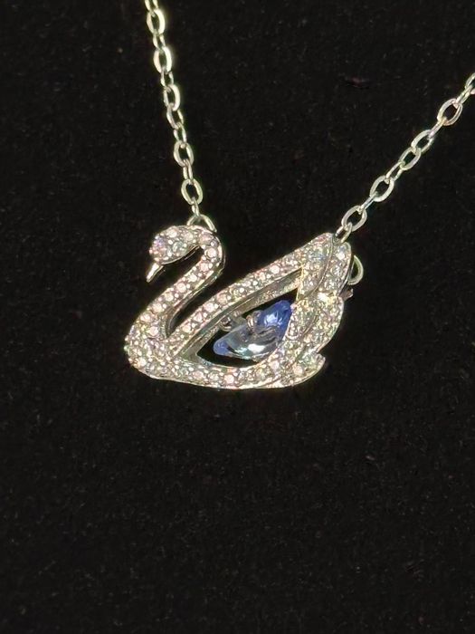 Swarovski naszyjnik nowy bez wad