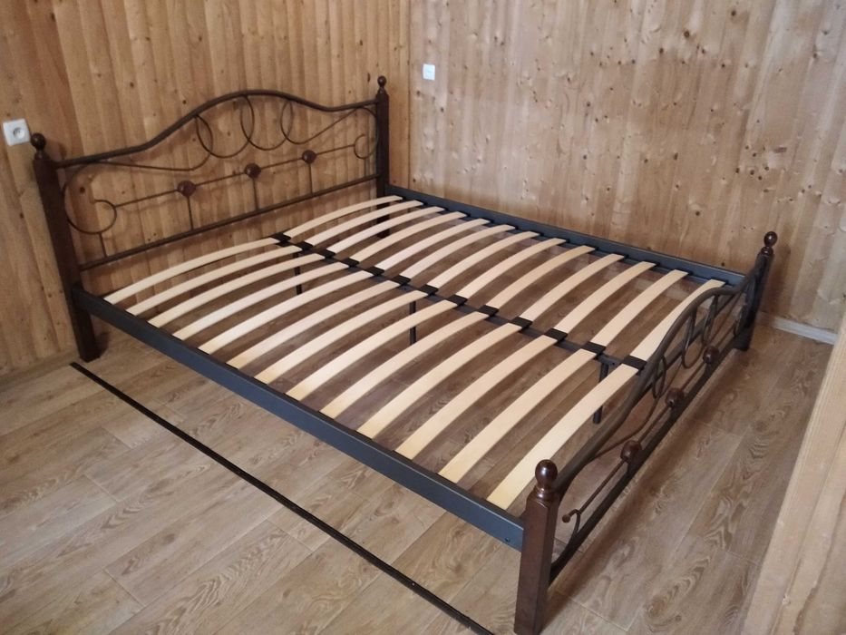 Ліжко двоспальне Hava 180*200, ніжки дерево, каркас метал