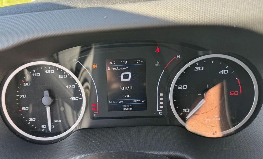 Iveco 3.0 Daily 35S18 hak CarPlay 12m3 średni LED Hi-Matic  DOSTĘPNY natychmiast po serwisie.