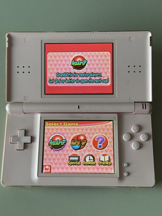 Pokémon Dash em excelente estado