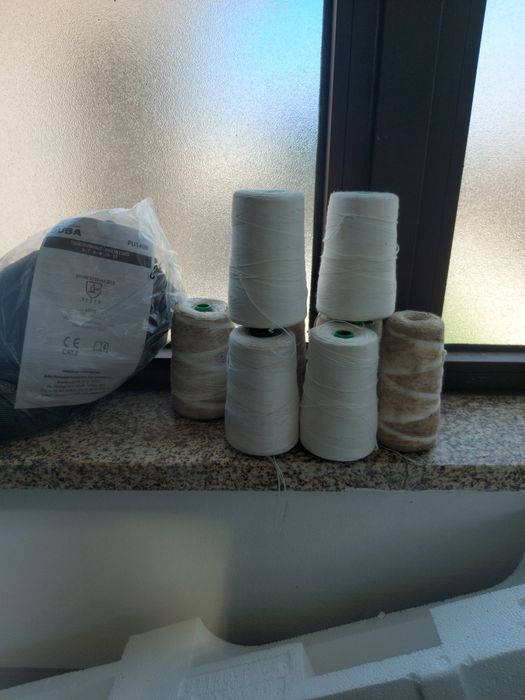 8 bobinas de fio de algodão e 10 Pares de luvas marca juba