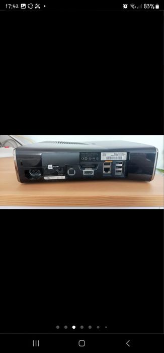 Xbox 360 S como nova edição Halo na caixa