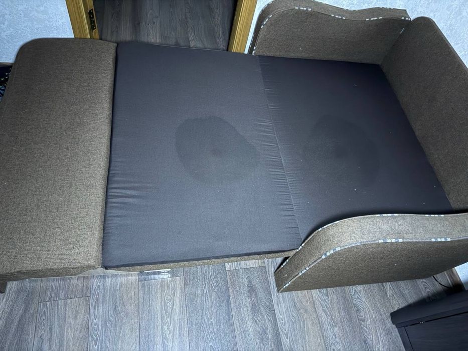 Продам диван за символічну суму!