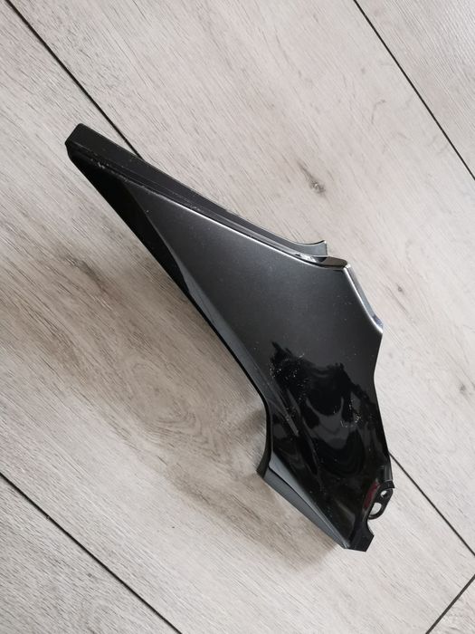 Kawasaki z900 osłona owiewka panel wypełnienie prawe