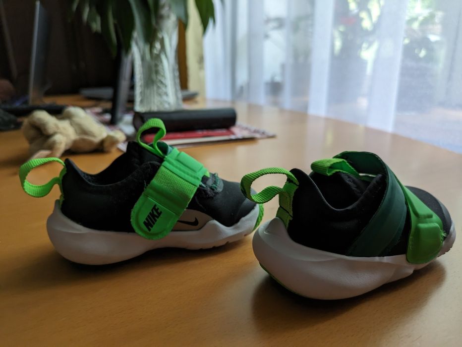 Buty dziecięce Nike Flex advance r.19,5
