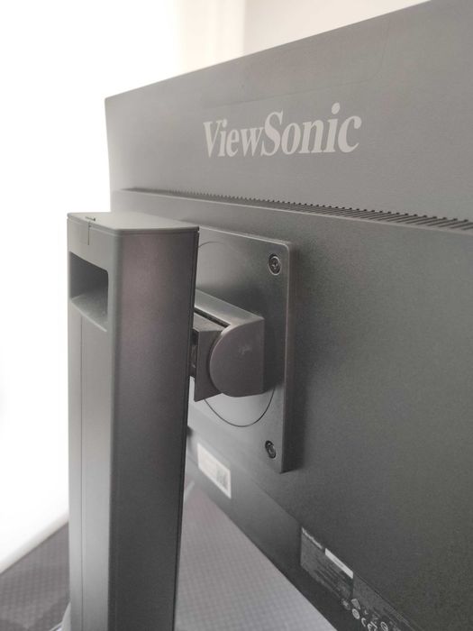 Monitor 144Hz 1ms IPS ViewSonic