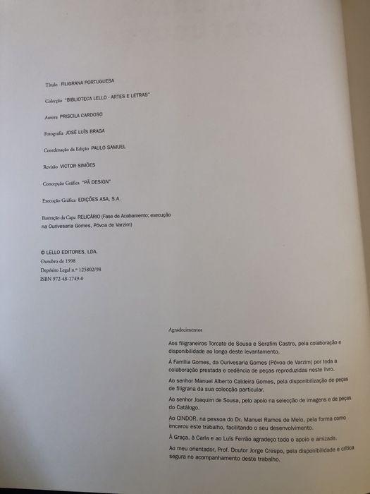 Livro de Filigrana Portuguesa de Priscila Cardoso
