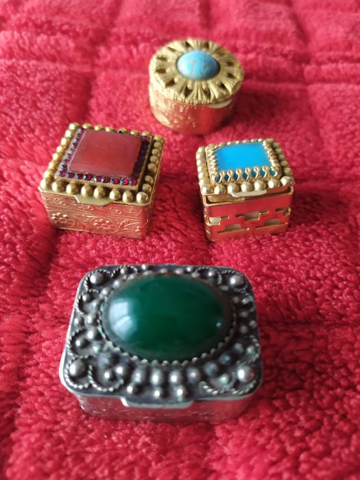 Caixinhas de comprimidos