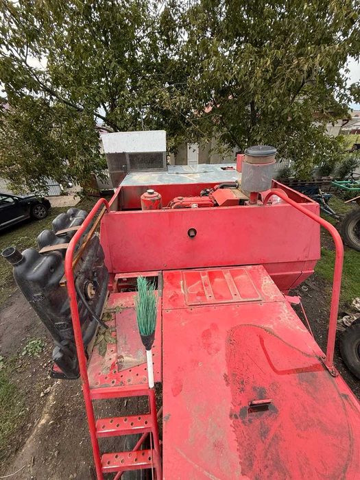Комбайн Massey Ferguson 440 1980